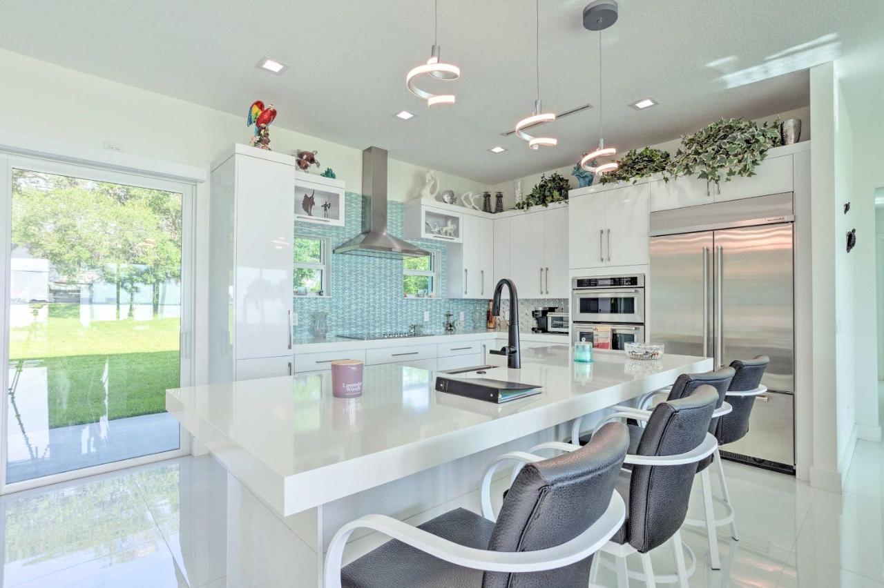 Sleek Fort Pierce Vacation Rental With Private Dock! Exterior photo